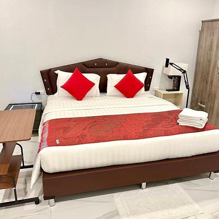 Pr Room For Rent شاطئ كامالا المظهر الخارجي الصورة