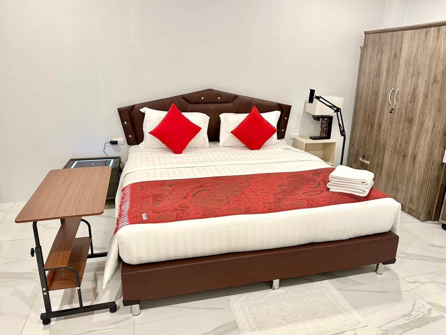 Pr Room For Rent شاطئ كامالا المظهر الخارجي الصورة